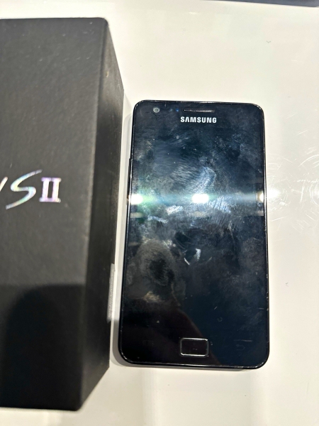 Samsung Galaxy S II GT-I9100 32GB Schwarz Smartphone in OVP