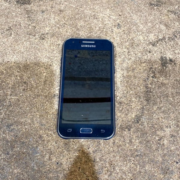 Samsung Galaxy J1 SM-J100H Android Smartphone blau 4,3″ Bildschirm 5MP 4GB Dual Core