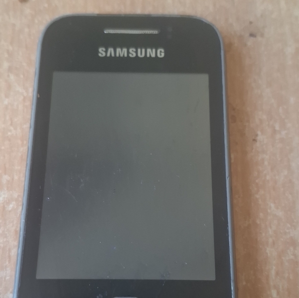 Samsung GT5360 Galaxy Y Smartphone Handy Mobiltelefon 128 GB Schwarz