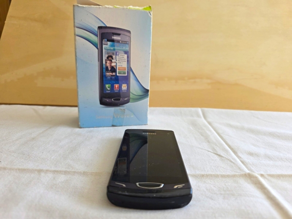 Samsung Wave II 2 GB Schwarz Bar Handy/Smartphone Mobiltelefon mit OVP
