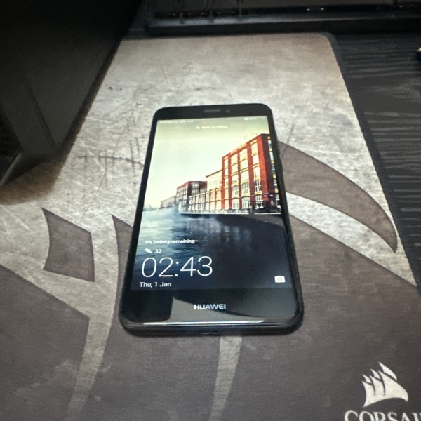 Huawei P8 Lite 2017 (PRA-LX1) 16GB schwarz 5,2″ EE Netzwerk 4G Smartphone
