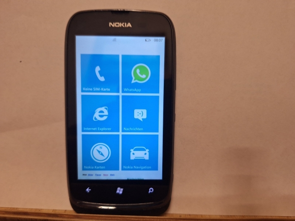 Handy Nokia Lumia 610 schwarz (Ohne Simlock) Smartphone