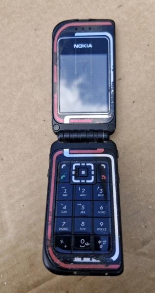 Nokia 7270 Handy Klapphandy mit Wechsler – benötigt Akku