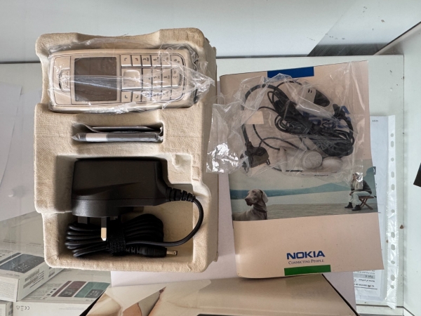 Nokia 6230 Smartphone (entsperrt) – Pearl White
