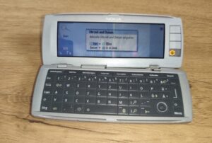Nokia 9500 Communicator Smartphone RA-2 Ersatzteilspender, Teildefekt