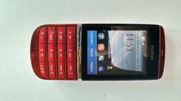 Nokia 300 Smartphone, ohne Simlock, Voll Funktionsfähig
