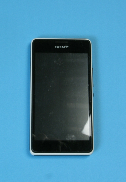 SONY XPERIA D2005 Smartphone Weiß – Nicht geprüft, defekt Ohne Zubehör gebraucht