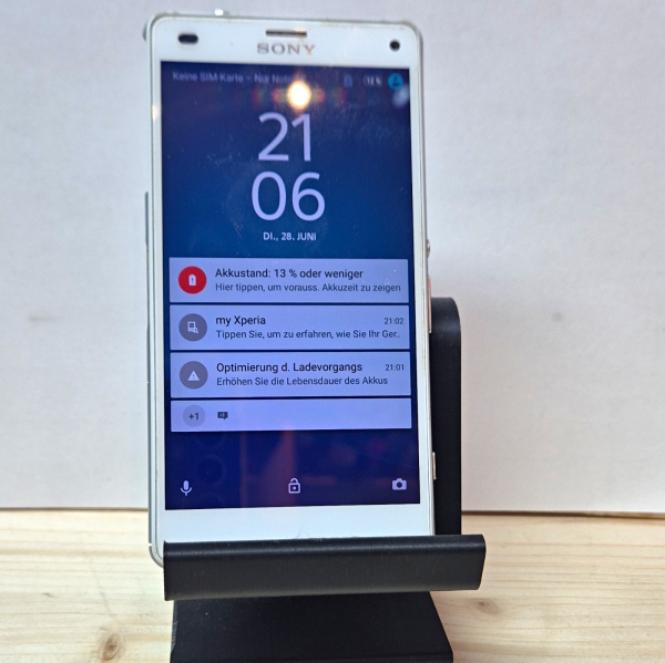 Sony Xperia Smartphone 16GB Weiß Candy Bar Android