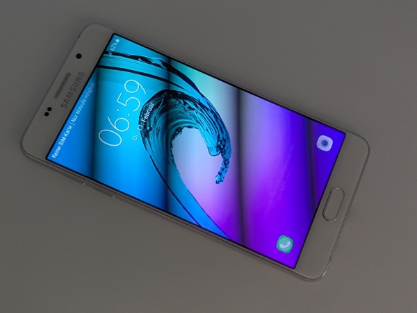 Samsung  Galaxy A5 2016 16GB Weiß Smartphone SM-A510F