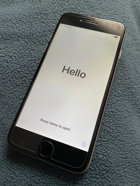 Apple iPhone 6 – 16GB – Space Grau (Entsperrt) A1586 + Zusätzliche Schutzfolie