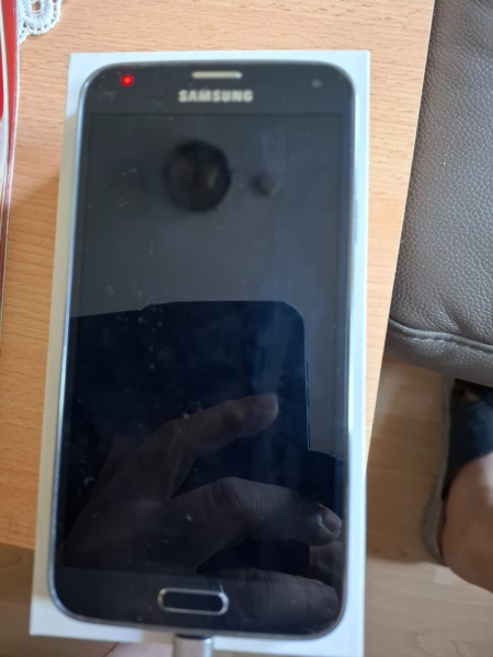 Samsung Galaxy S5 neo SM-G903F – 16GB – Schwarz (Ohne Simlock) Smartphone
