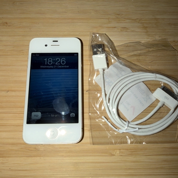 [KEIN DOWNGRADE] Apple iPhone 4 16GB, weiß, iOS 6.1.3, EXTREM SELTEN ORIGINAL OS
