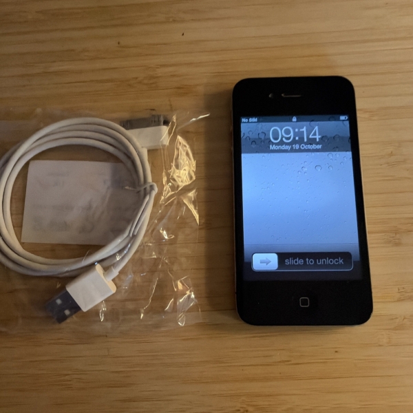 Apple iPhone 4 32GB, schwarz, iOS 5.0, entsperrt