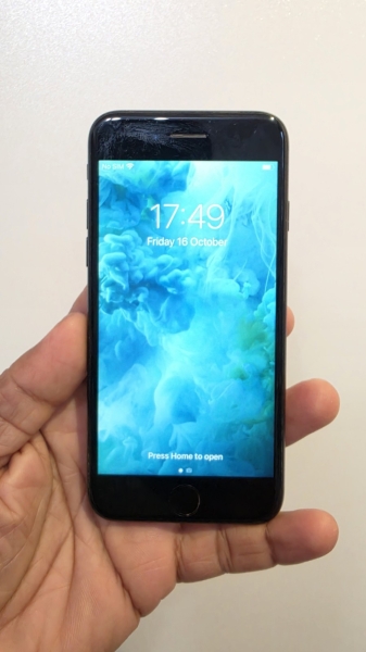 Apple iPhone 7 256GB Single SIM (entsperrt) Smartphone – schwarz