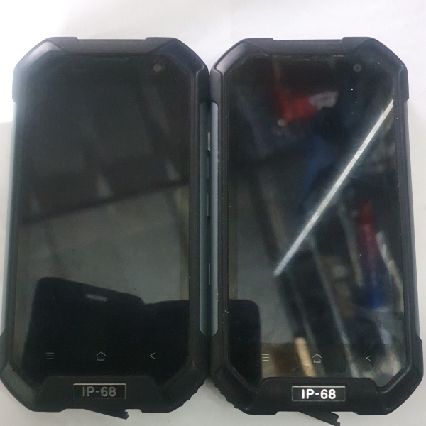2x Blackview BV6000s Restposten bitte Beschreibungen lesen danke
