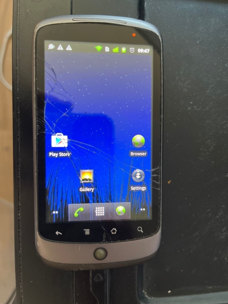 HTC Google Nexus One – Braun (Ohne Simlock) Smartphone retro
