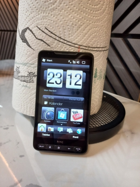 HTC  HD2 T8585 Windows Phone Smartphone Vintage Handy