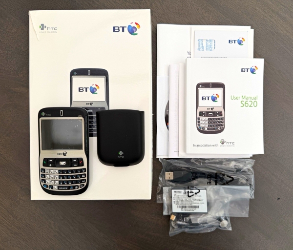 HTC S620 BT schwarz QWERTZ Windows Mobile 6 Bluetooth WLAN Smartphone