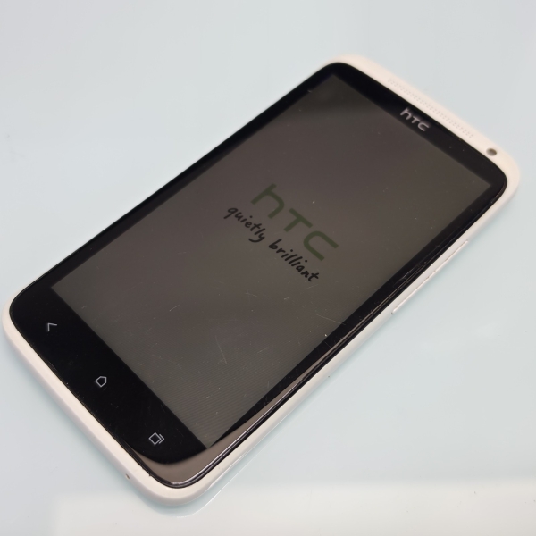 HTC  One X – 16GB – Weiß Klassiker Android Smartphone BeatsAudio