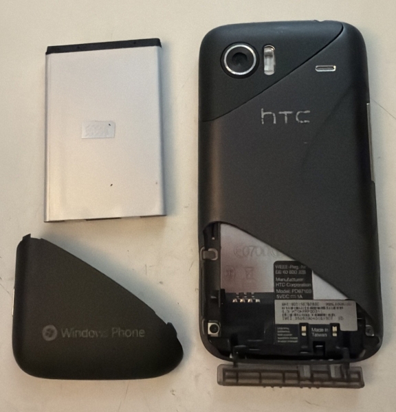 HTC Legend Smartphone Defekt, Spender, Display, Akku, Platine, Motherboard Ok